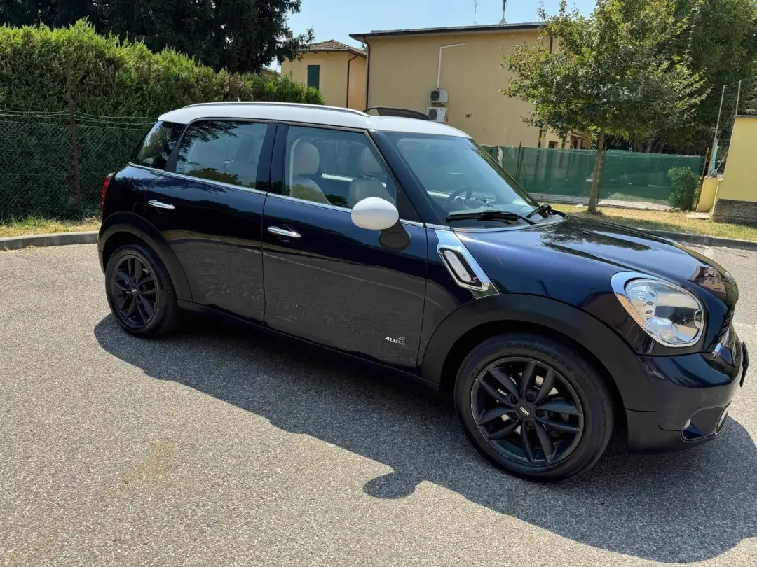 Mini-Countryman-03-2014