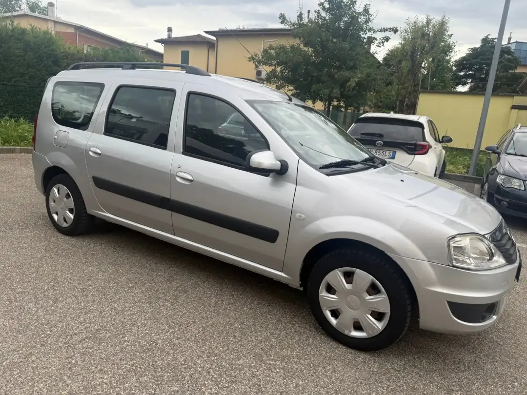Dacia-Logan-667