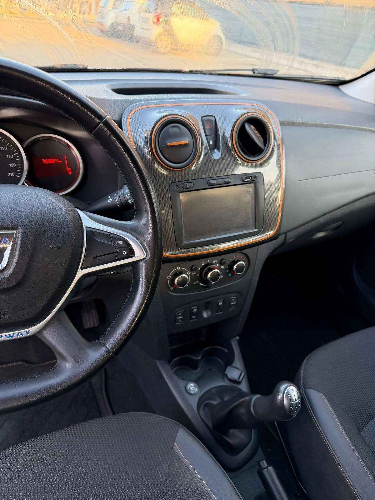 Dacia Sandero 0.9 tce Gpl - NAV. - NEOP. - 12 MESI DI GARANZIA - - foto 8