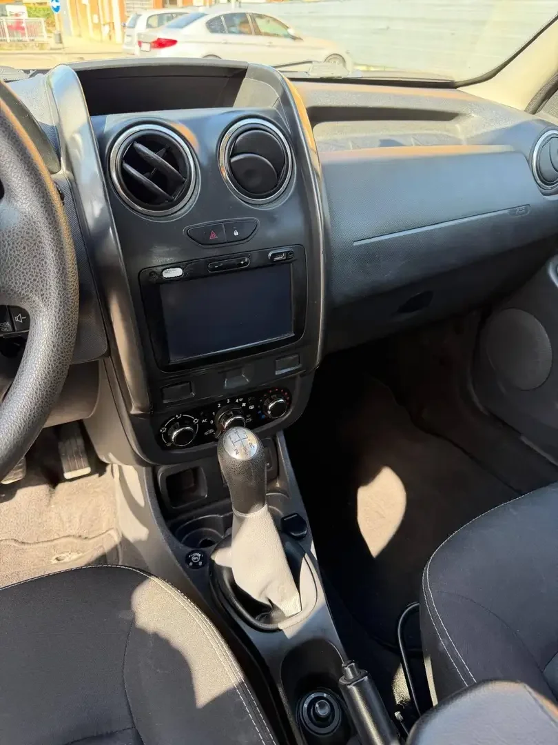 Dacia Duster 1.6 Gpl - NAV. - NEOP. - 12 MESI DI GARANZIA - - foto 8