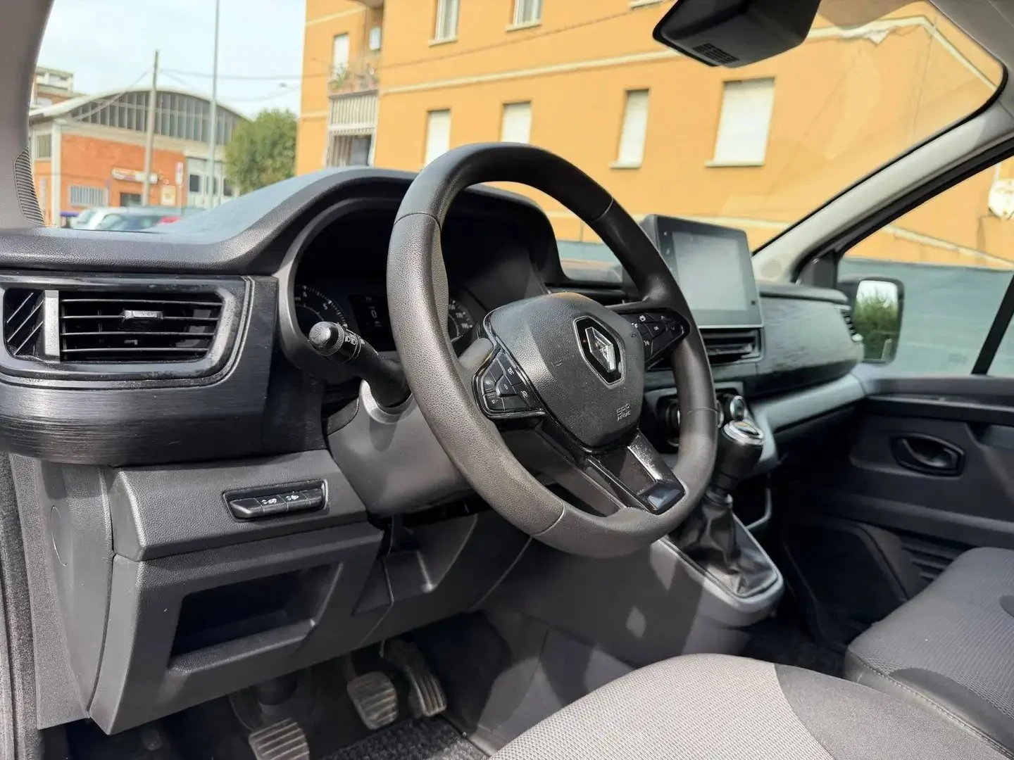 Renault Trafic T30 2.0 dCi 150CV S&S - 12 MESI DI GARANZIA - - foto 8