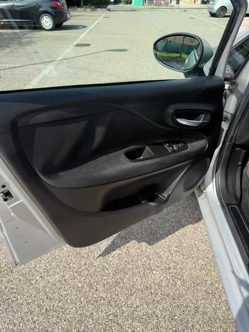 Fiat Punto 1.4 METANO - NEOPATENTATI - 12 MESI DI GARANZIA - - foto 6