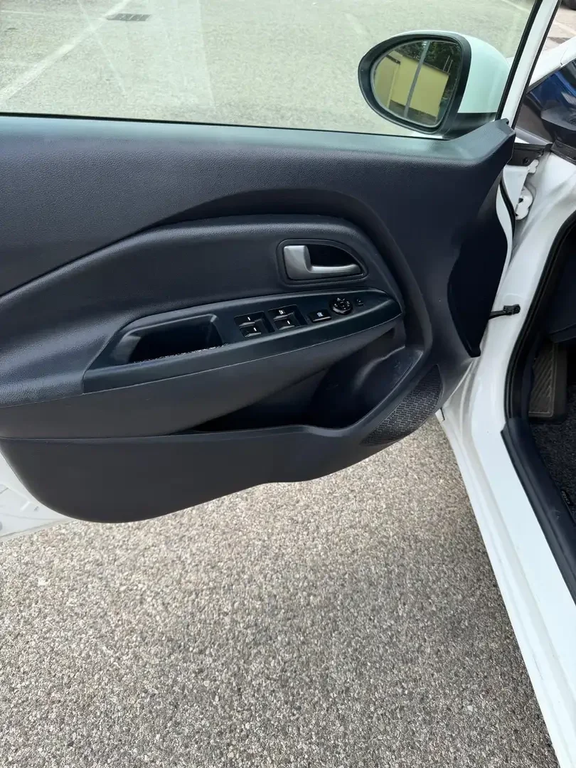 Kia Rio 1.4 crdi - NEOPATENTATI - 12 MESI DI GARANZIA - - foto 6