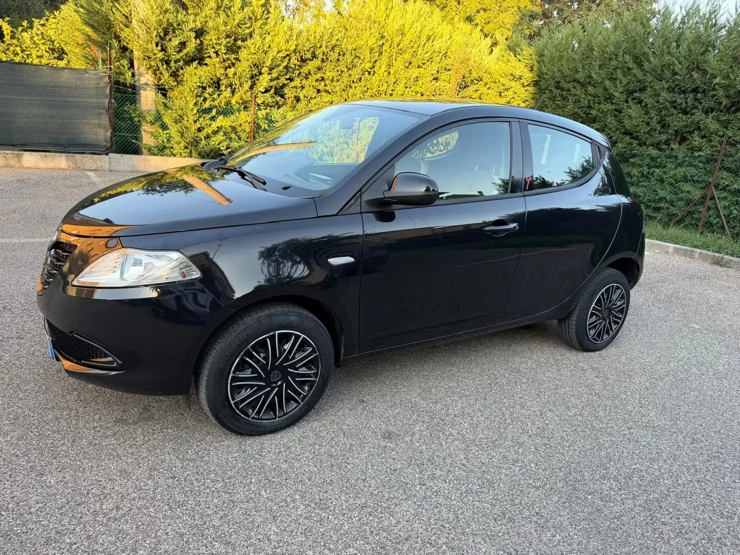 Lancia Ypsilon 0.9 METANO - NEOPATENTATI - 12 MESI DI GARANZIA - - foto 4