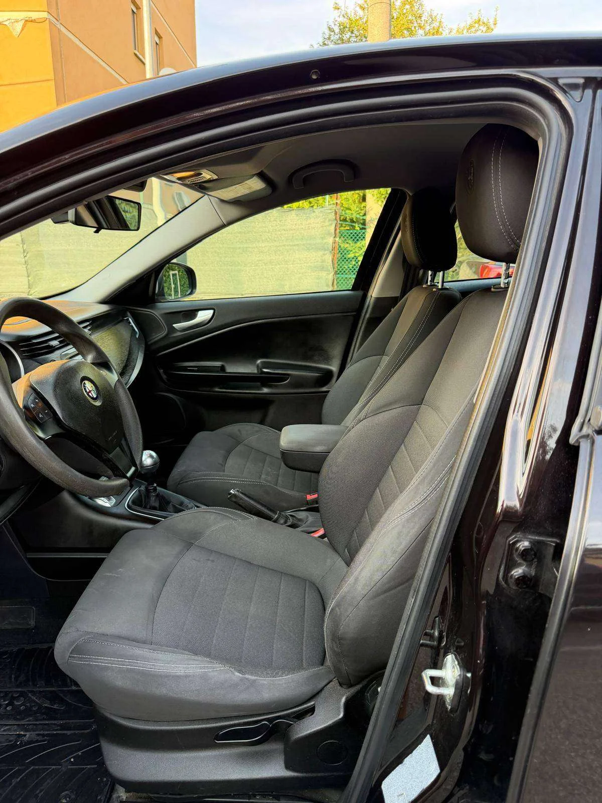 Alfa Romeo Giulietta 1.6 JTDM - NEOPATENTATI - 12 MESI DI GARANZIA - - foto 9