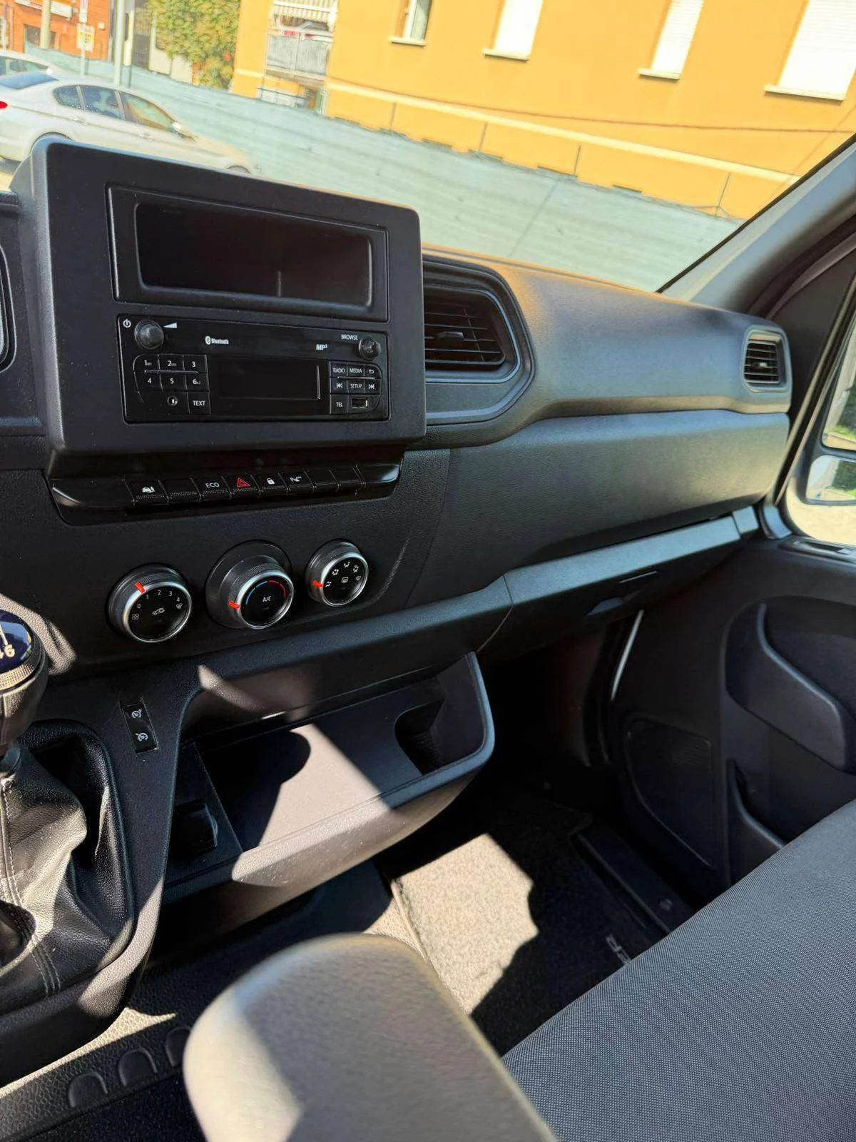 Renault Master T35 2.3 dCi/135 - 12 MESI DI GARANZIA - - foto 10