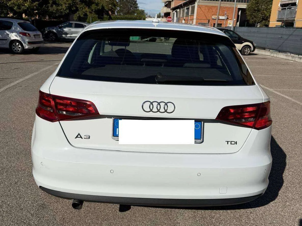 Audi A3 Sportback 1.6 TDI - NEOP. - NAV. - 12 MESI DI GARANZIA - - foto 3