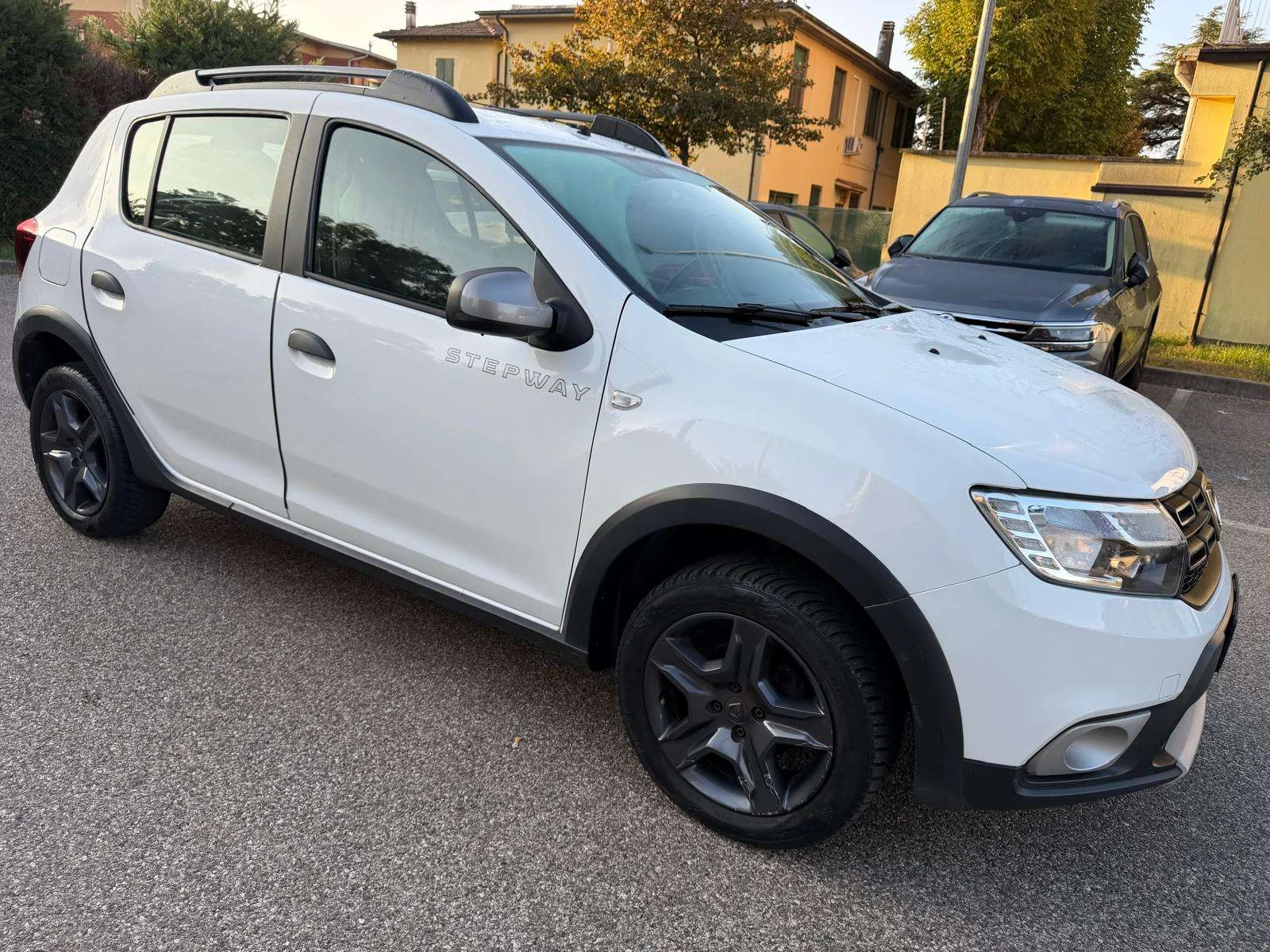 Dacia Sandero 0.9 tce Gpl - NAV. - NEOP. - 12 MESI DI GARANZIA - - foto 2