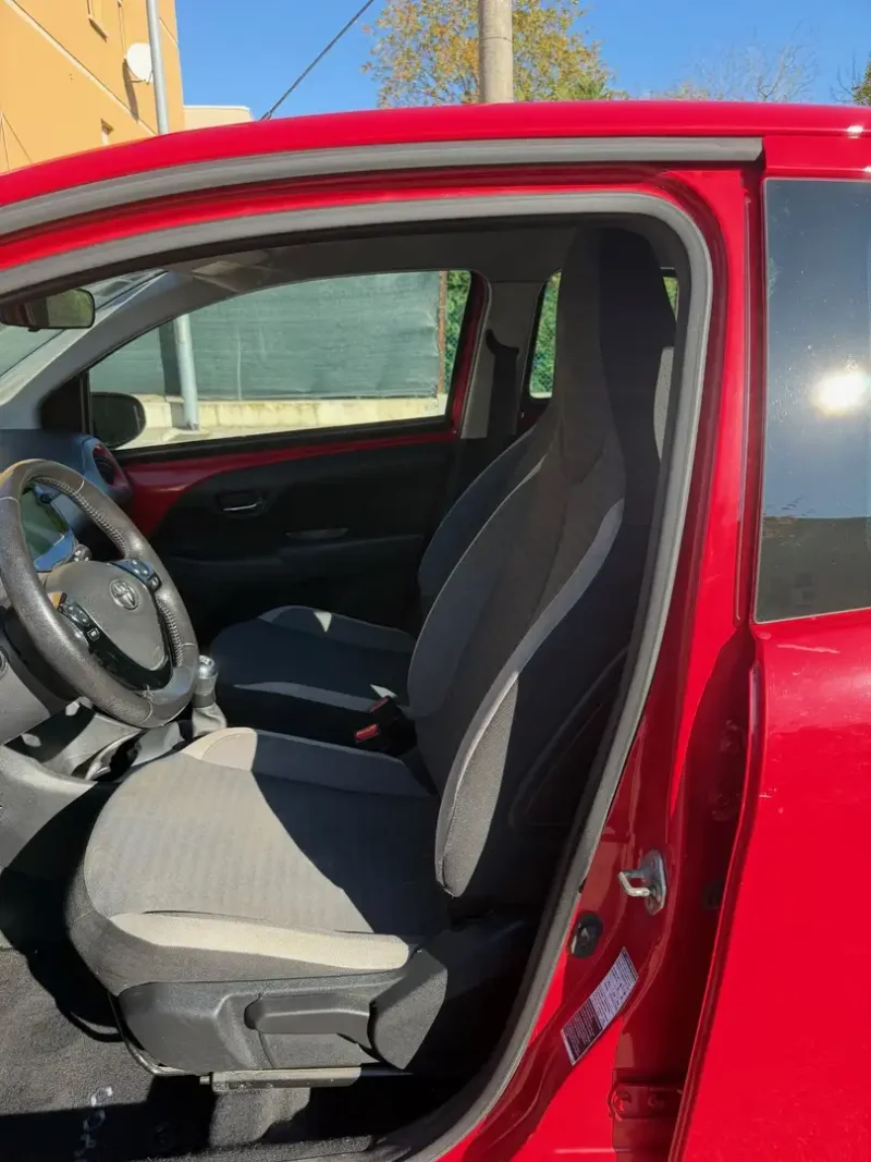 Toyota Aygo II 2018 5p 1.0 - NEOPATENTATI - 12 MESI DI GARANZIA - — foto 9