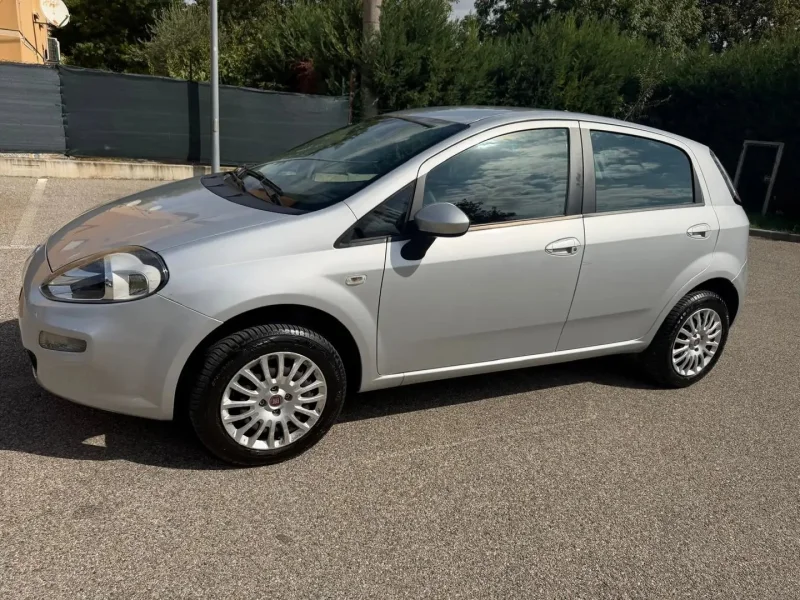 Fiat Punto 1.4 METANO - NEOPATENTATI - 12 MESI DI GARANZIA - — foto 4