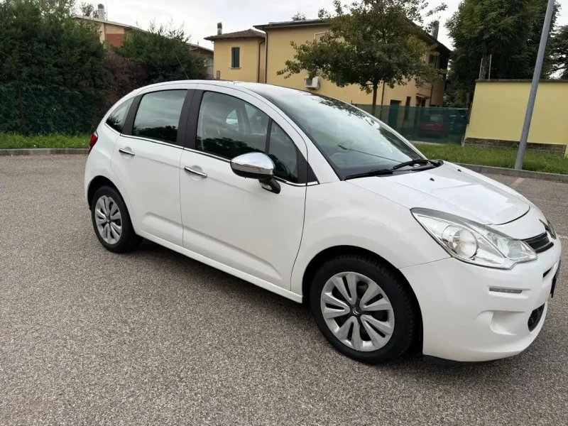 Citroen C3 1.2 - NEOPATENTATI - 12 MESI DI GARANZIA - — foto 2