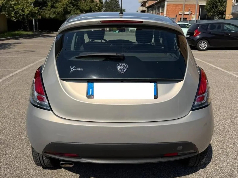 Lancia Ypsilon 1.2 - NEOPATENTATI - 12 MESI DI GARANZIA - — foto 3