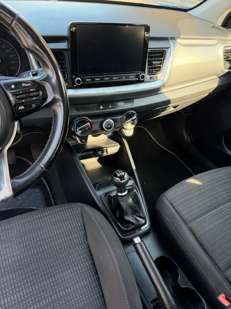 Kia Stonic 1.2 Gpl - NEOPATENTATI - 12 MESI DI GARANZIA - — foto 8