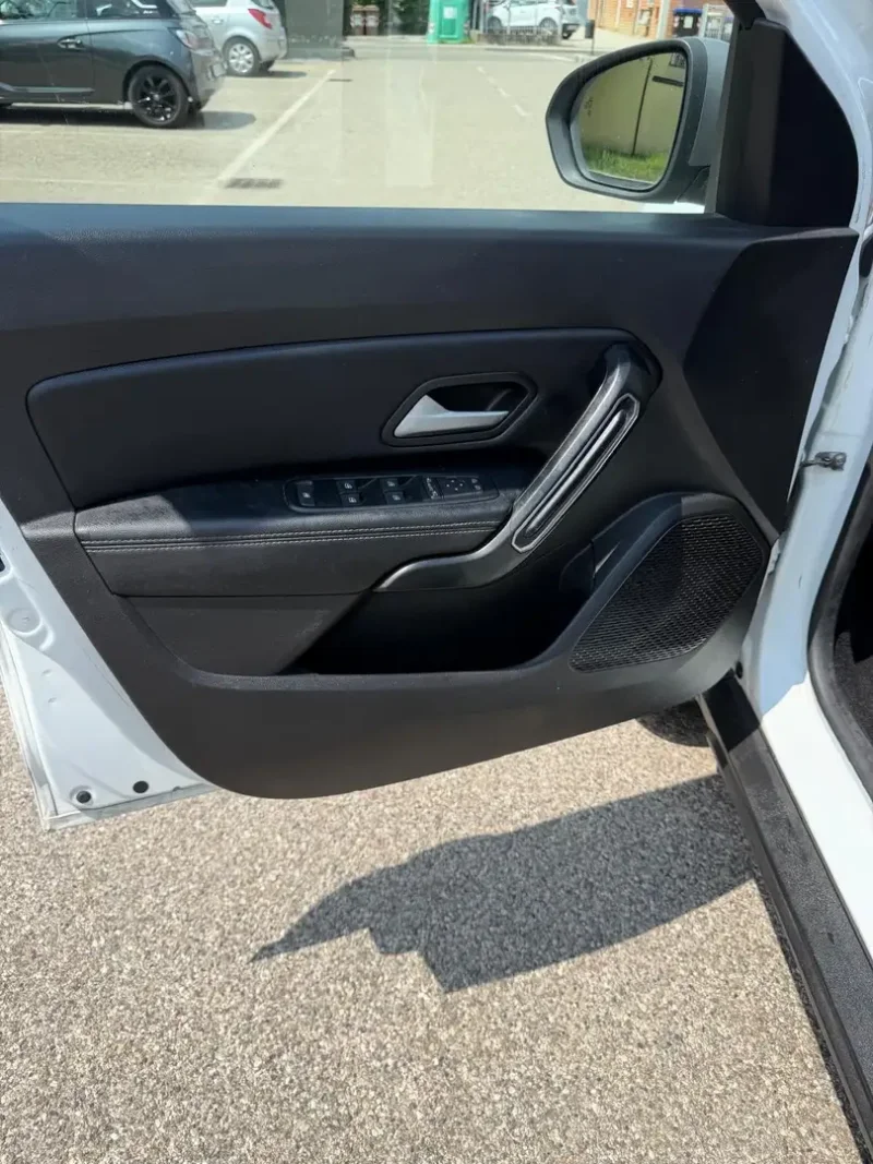 Dacia Duster 1.0 tce Gpl - NAV. - NEOP. - 12 MESI DI GARANZIA - — foto 6