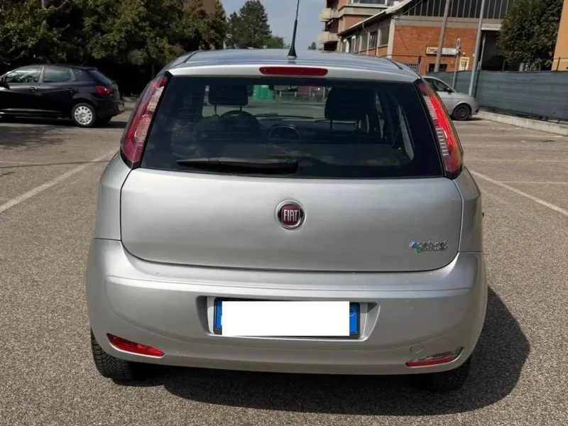 Fiat Punto 1.4 METANO - NEOPATENTATI - 12 MESI DI GARANZIA - — foto 3