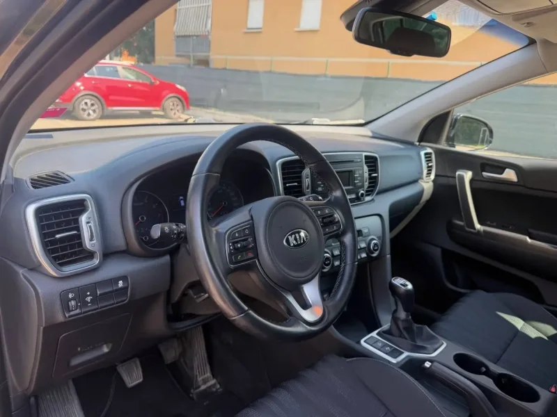 Kia Sportage 1.6 - NEOPATENTATI - 12 MESI DI GARANZIA - — foto 7