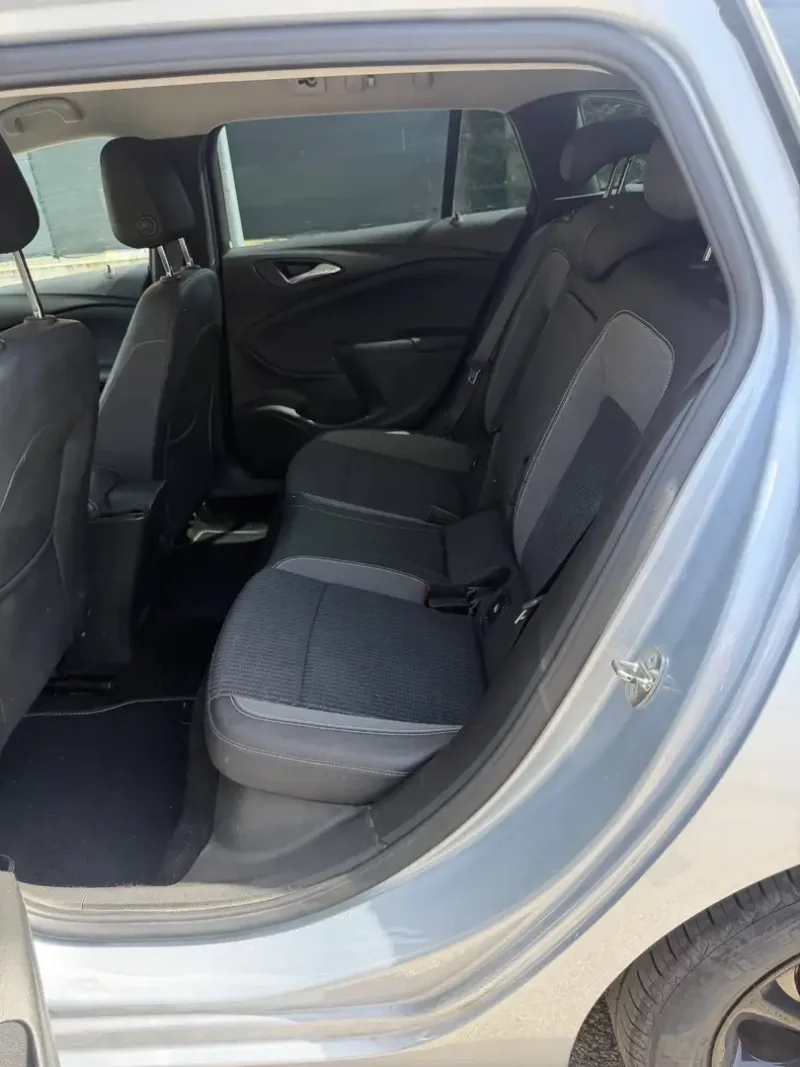 Opel Astra Sports Tourer 1.5 dci - NEOP. - NAV. - 12 MESI DI GARANZIA - — foto 10
