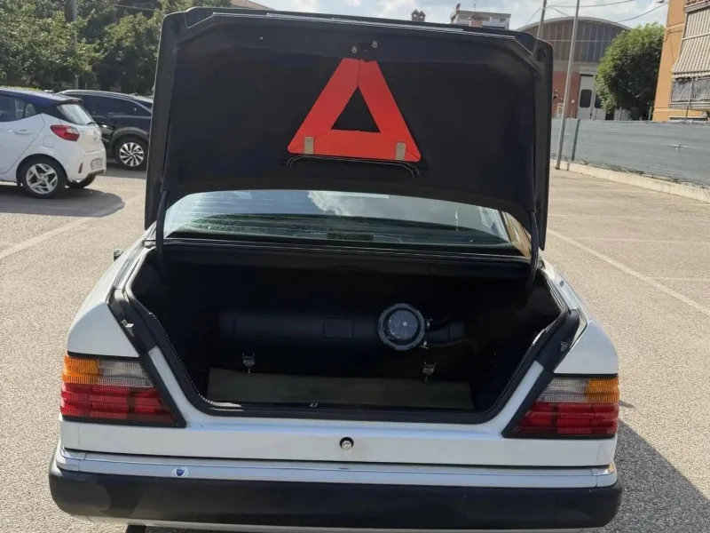 Mercedes-Benz Classe E E 200 2.0 GPL - CERTIFICAZIONE ASI - OTTIME CONDIZIONI - — foto 5