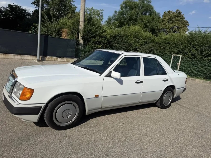 Mercedes-Benz Classe E E 200 2.0 GPL - CERTIFICAZIONE ASI - OTTIME CONDIZIONI - — foto 4