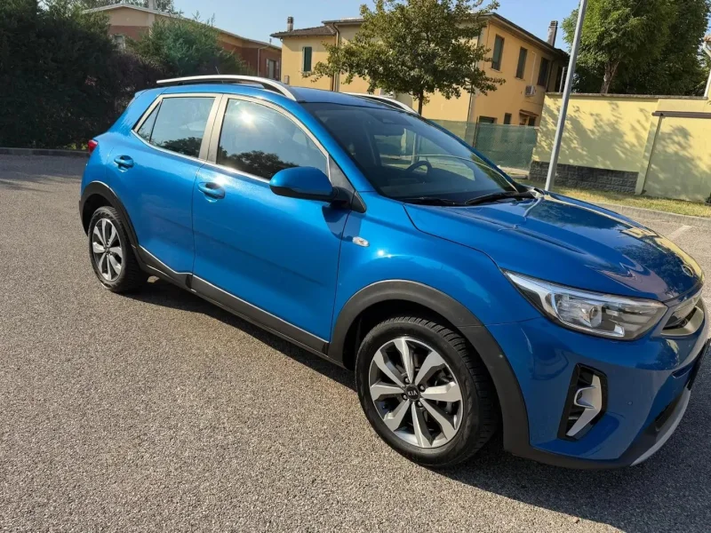 Kia Stonic 1.2 Gpl - NEOPATENTATI - 12 MESI DI GARANZIA - — foto 2