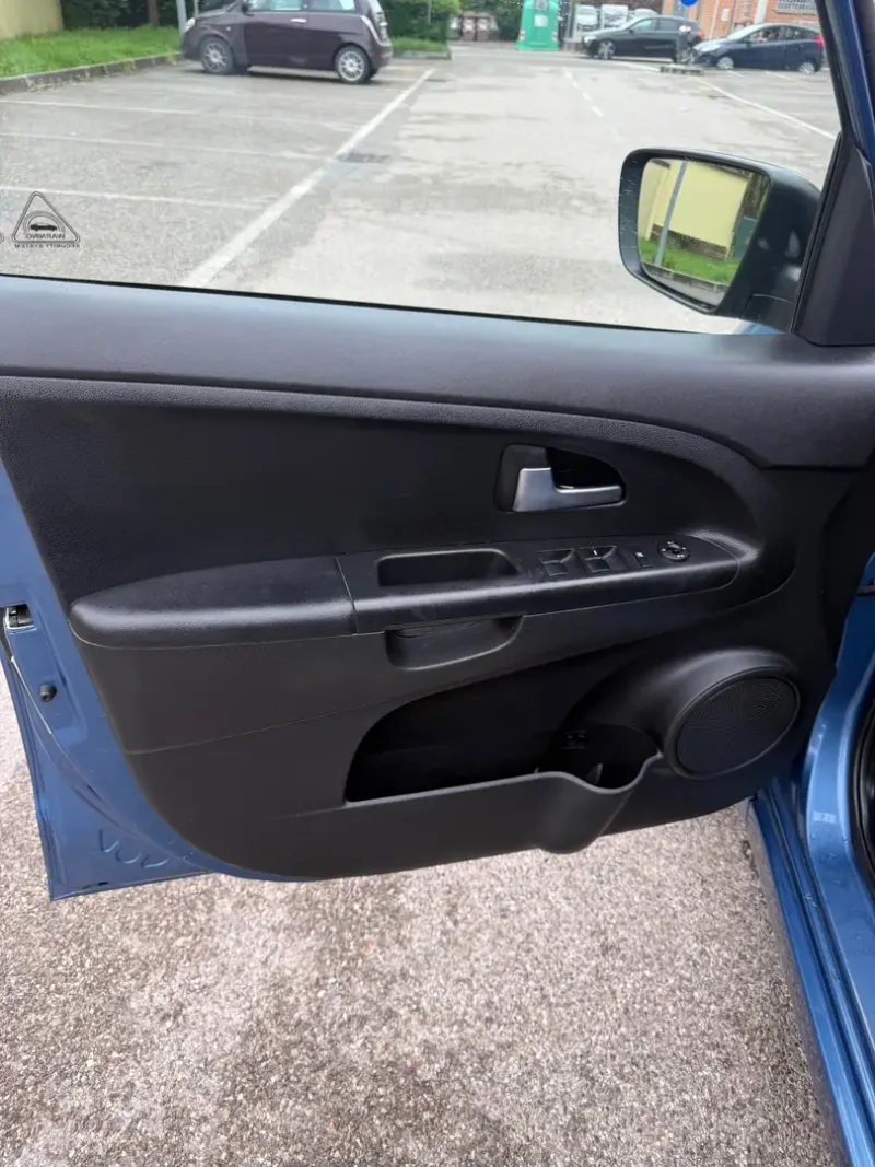 Kia Venga 1.4 crdi - TETTO - NEOP. - 12 MESI DI GARANZIA - — foto 6