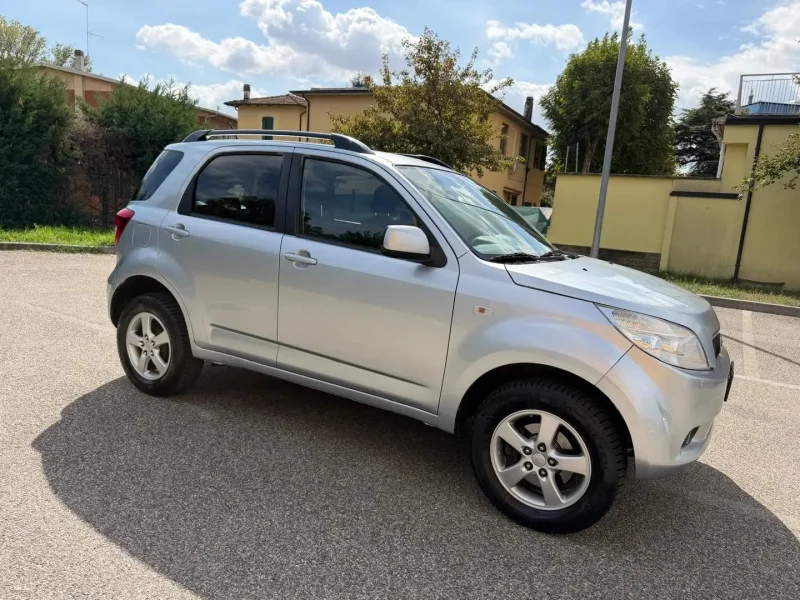 Daihatsu Terios 1.5 4X4 - NEOPATENTATI - OTTIME CONDIZIONI - — foto 2
