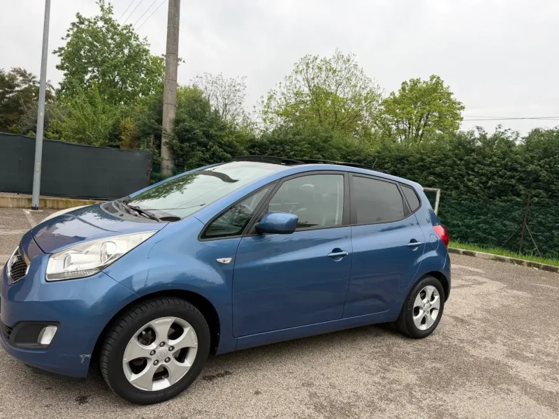 Kia Venga 1.4 crdi - TETTO - NEOP. - 12 MESI DI GARANZIA - — foto 4