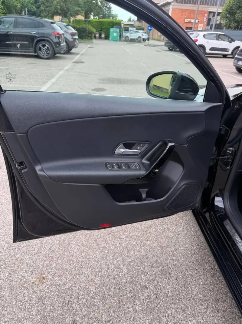 Mercedes-Benz Classe A A180 d 1.5 Sport - AUT. - NAV. - 12 MESI DI GARANZIA - — foto 6