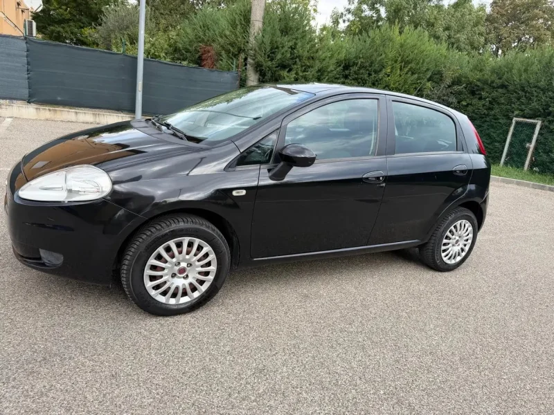 Fiat Grande Punto 1.4 METANO - NEOPATENTATI - 12 MESI DI GARANZIA - — foto 4