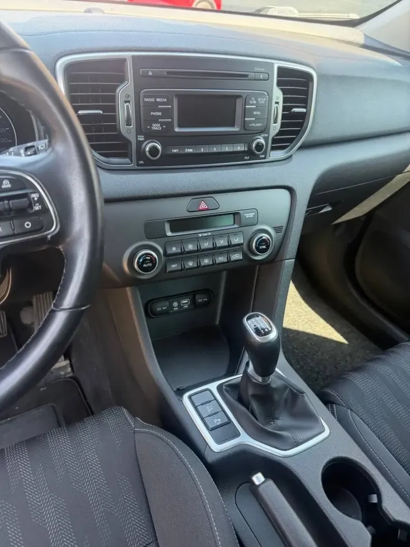 Kia Sportage 1.6 - NEOPATENTATI - 12 MESI DI GARANZIA - — foto 8