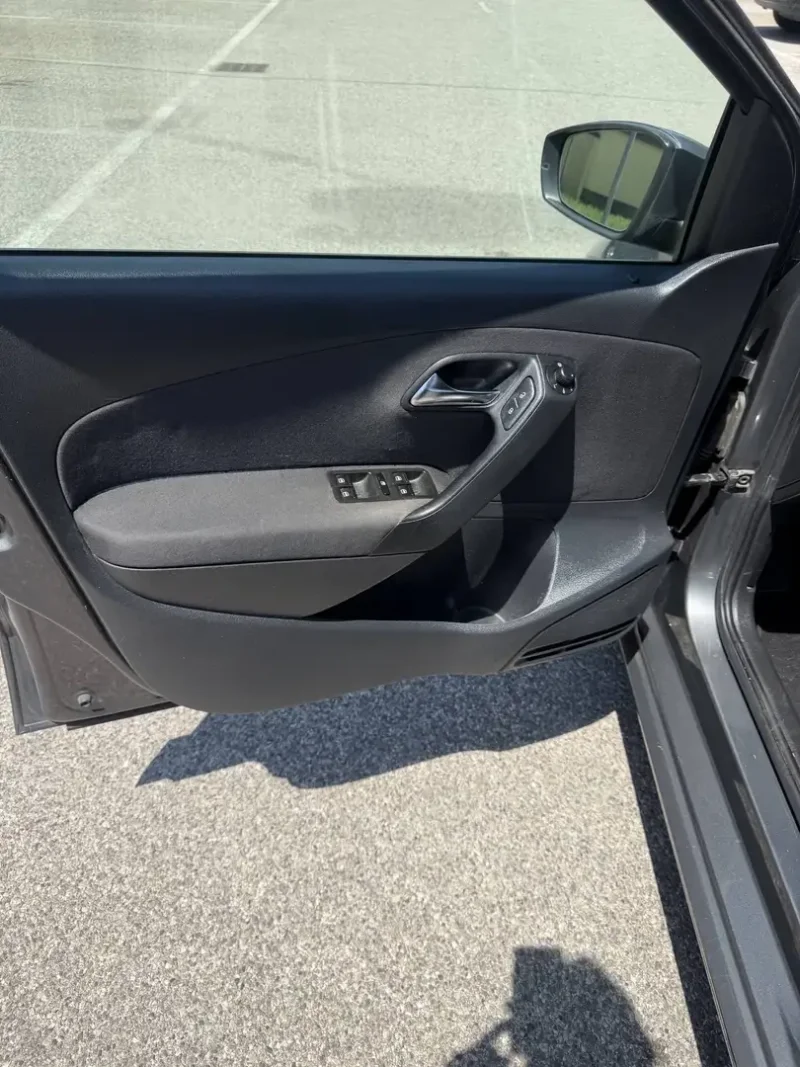 Volkswagen Polo 1.4 - NEOPATENTATI - 12 MESI DI GARANZIA - — foto 6