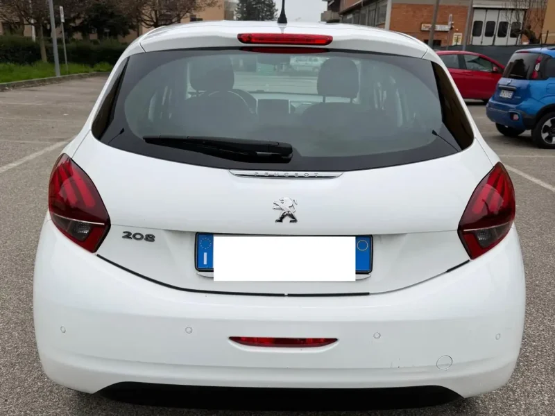 Peugeot 208 I 2015 1.2 - NEOPATENTATI - 12 MESI DI GARANZIA - — foto 3
