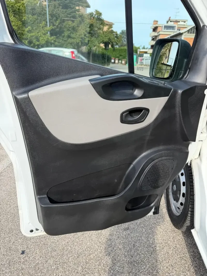 Renault Trafic 1.6 dCi 120CV S&S - 12 MESI DI GARANZIA - — foto 7