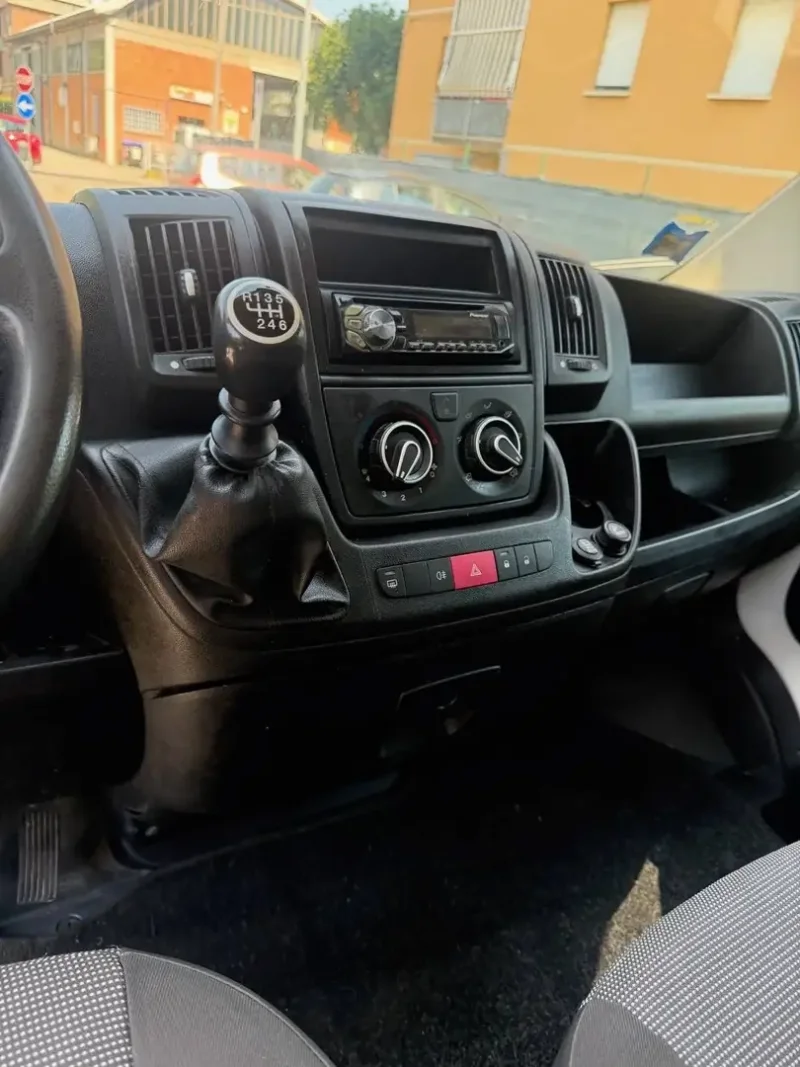 Peugeot Boxer 2.2 HDI/130 - 12 MESI DI GARANZIA - — foto 9