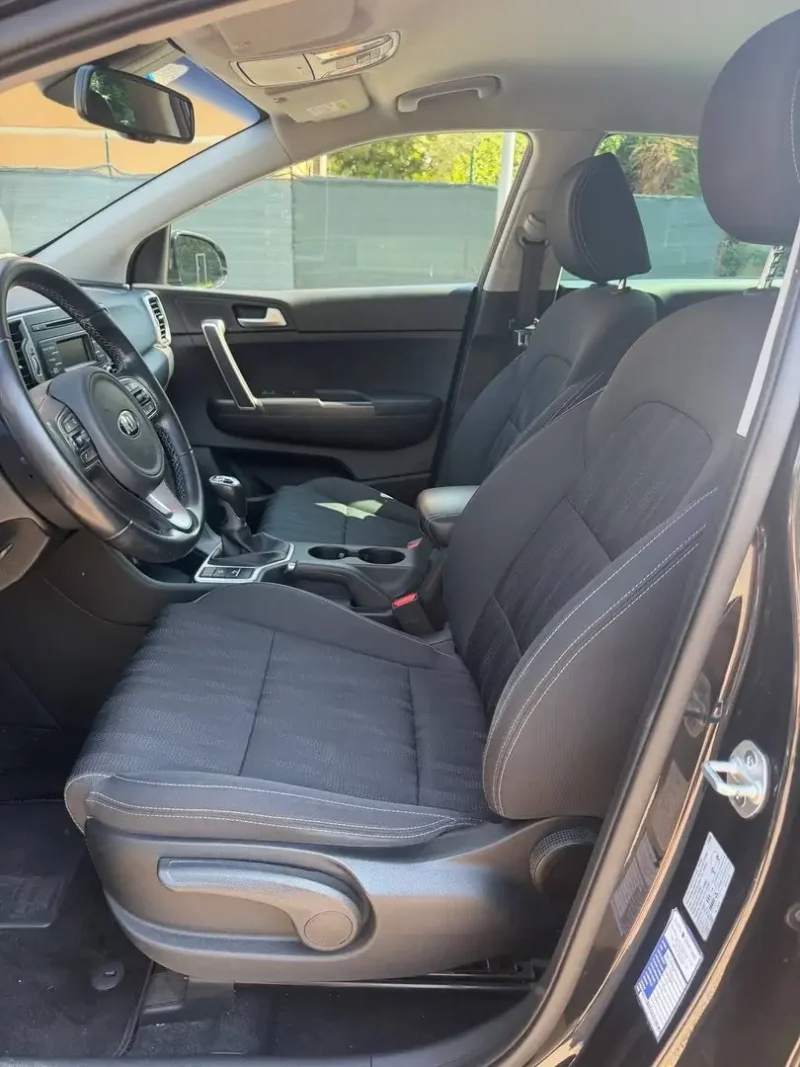 Kia Sportage 1.6 - NEOPATENTATI - 12 MESI DI GARANZIA - — foto 9