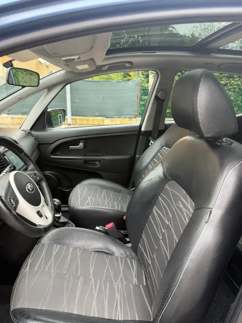 Kia Venga 1.4 crdi - TETTO - NEOP. - 12 MESI DI GARANZIA - — foto 9