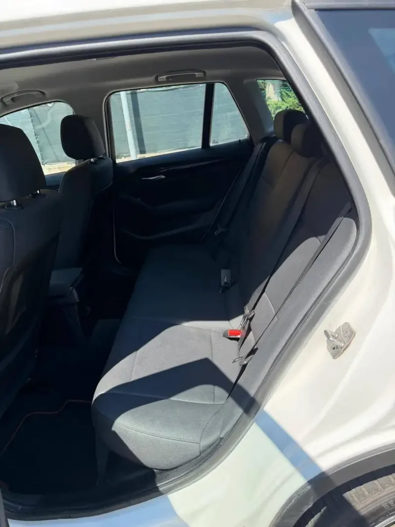 BMW X1 2.0 xdrive - AUT. - 4X4 - NAV. - 12 MESI DI GARANZIA - — foto 10