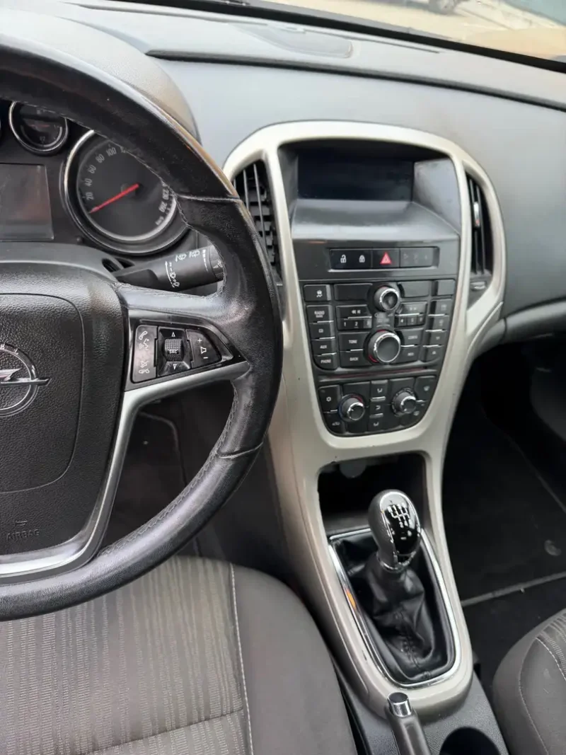 Opel Astra IV 2010 1.4 METANO - NEOPATENTATI - 12 MESI DI GARANZIA - — foto 8