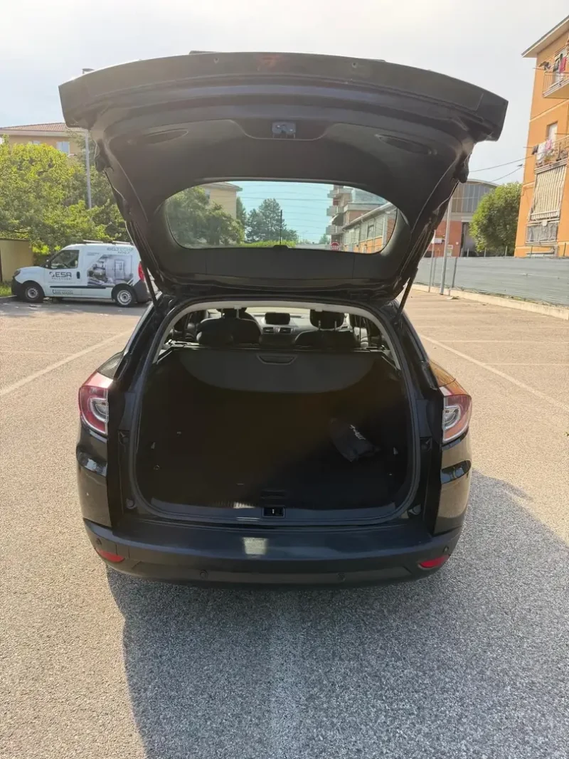 Renault Megane SporTour 1.5 dci - NAV. - 12 MESI DI GARANZIA - — foto 5