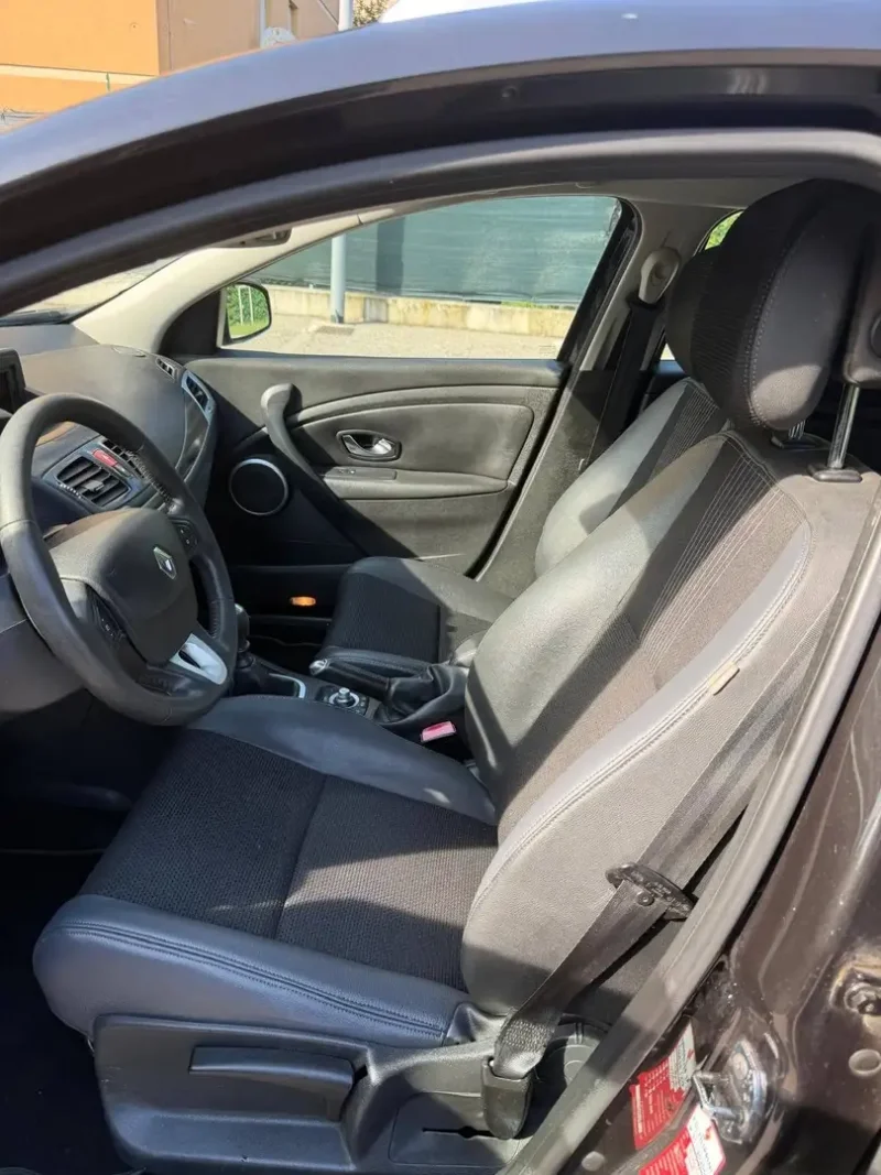 Renault Megane SporTour 1.5 dci - NAV. - 12 MESI DI GARANZIA - — foto 9
