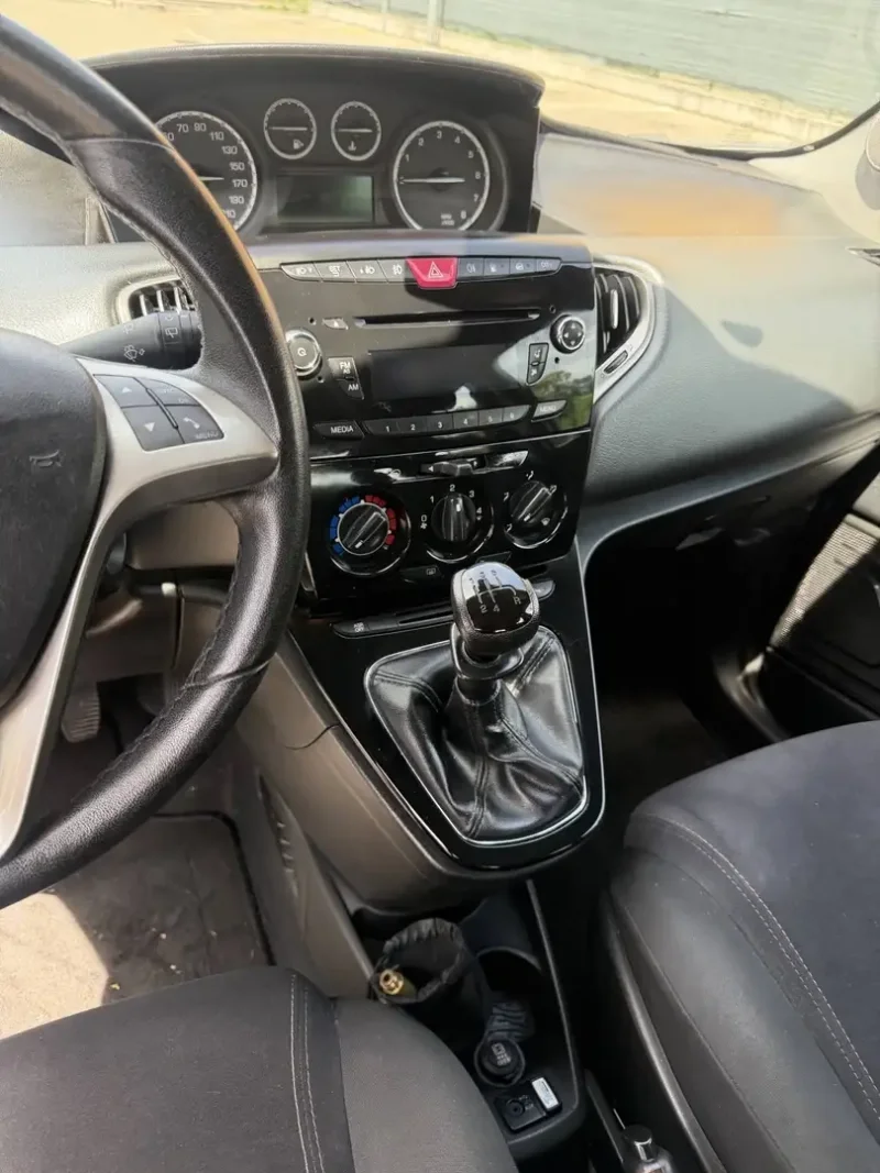 Lancia Ypsilon 1.2 Gpl - NEOP. - 12 MESI DI GARANZIA - — foto 8