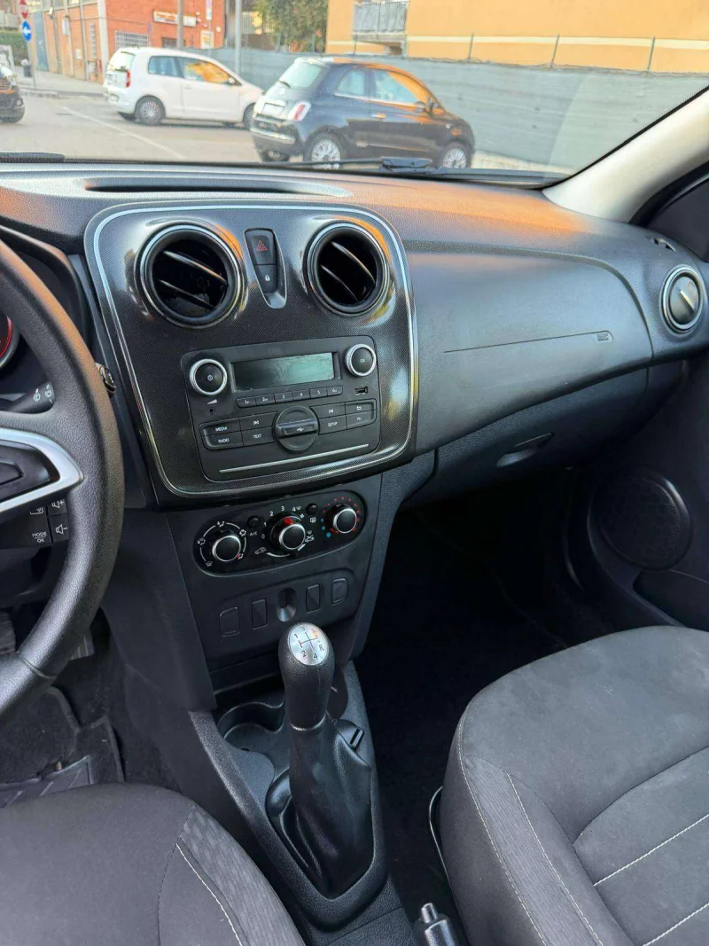 Dacia Sandero 1.0 - NEOPATENTATI - 12 MESI DI GARANZIA - — foto 8