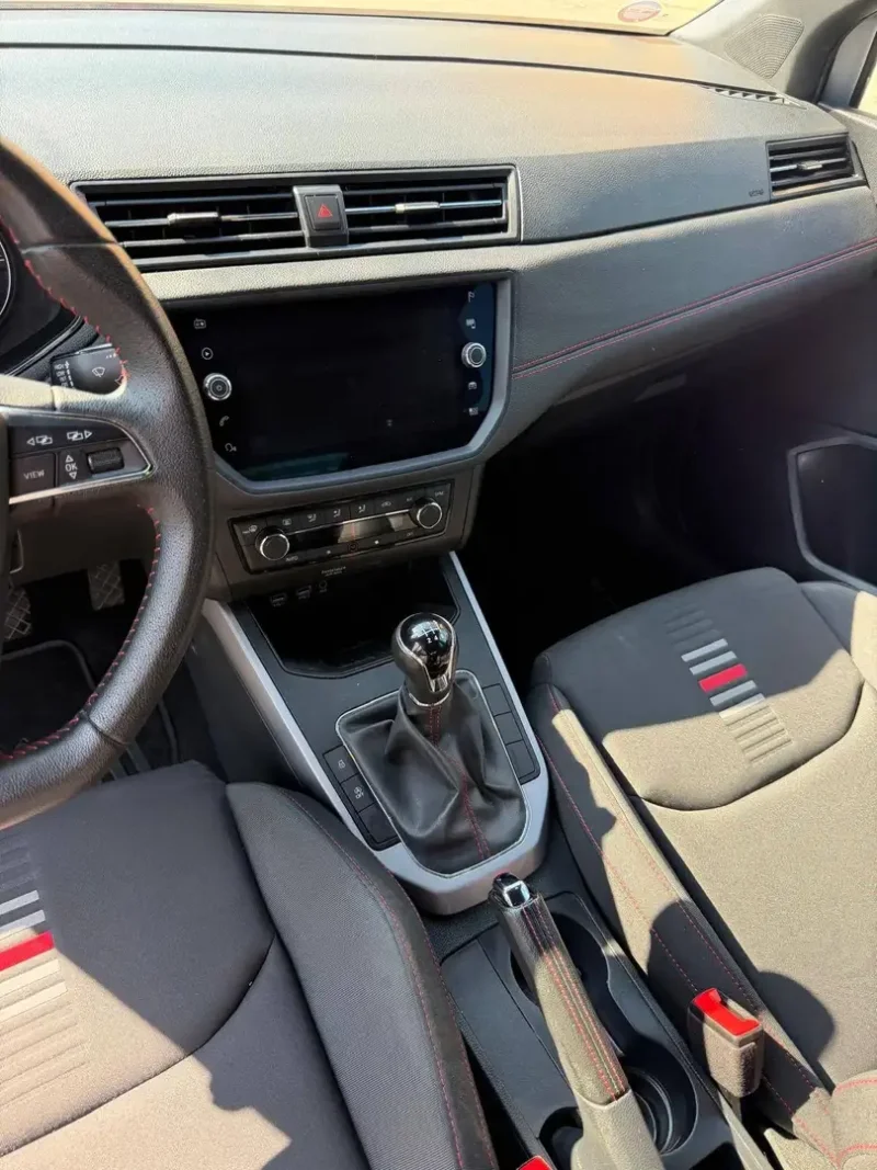 SEAT Arona 1.0 tgi FR 90cv — foto 9