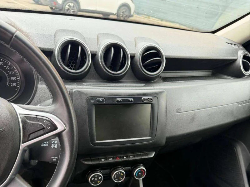 Dacia Duster 1.0 tce Gpl - NAV. - NEOP. - 12 MESI DI GARANZIA - — foto 8
