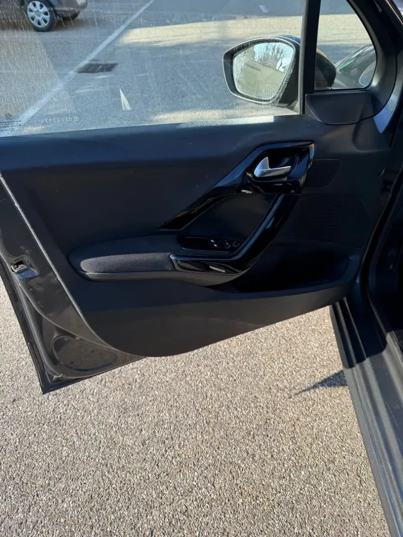 Peugeot 208 I 2012 1.4 HDI - NEOPATENTATI - 12 MESI DI GARANZIA - — foto 6