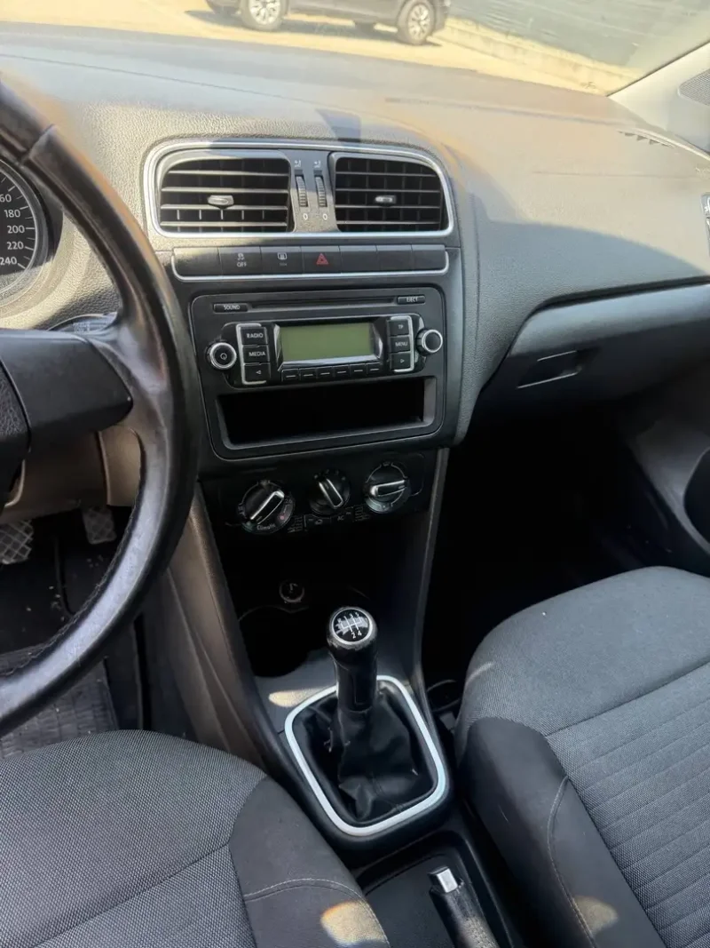 Volkswagen Polo 1.4 - NEOPATENTATI - 12 MESI DI GARANZIA - — foto 8