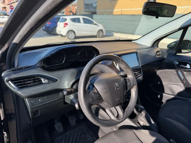 Peugeot 208 I 2012 1.4 HDI - NEOPATENTATI - 12 MESI DI GARANZIA - — foto 7