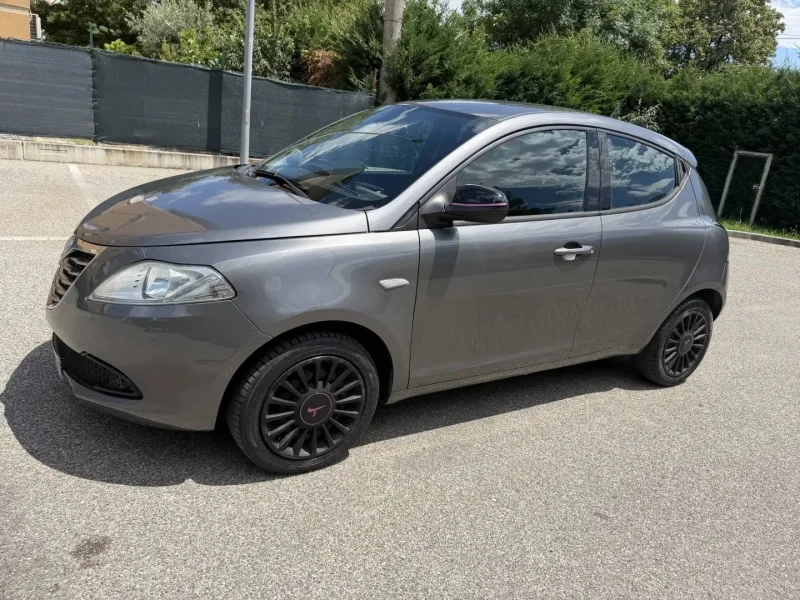 Lancia Ypsilon 1.2 Gpl - NEOP. - 12 MESI DI GARANZIA - — foto 4
