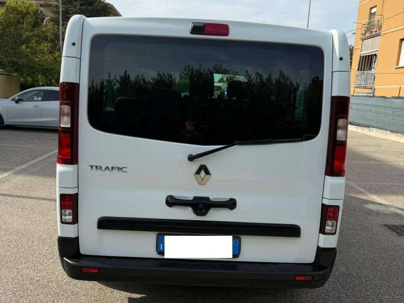 Renault Trafic 2.0 dCi - 9 POSTI - NAV - 12 MESI DI GARANZIA — foto 3