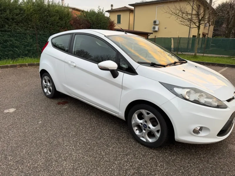 Ford Fiesta VI 2008 1.4 tdci - NEOPATENTATI - 12 MESI DI GARANZIA - — foto 2